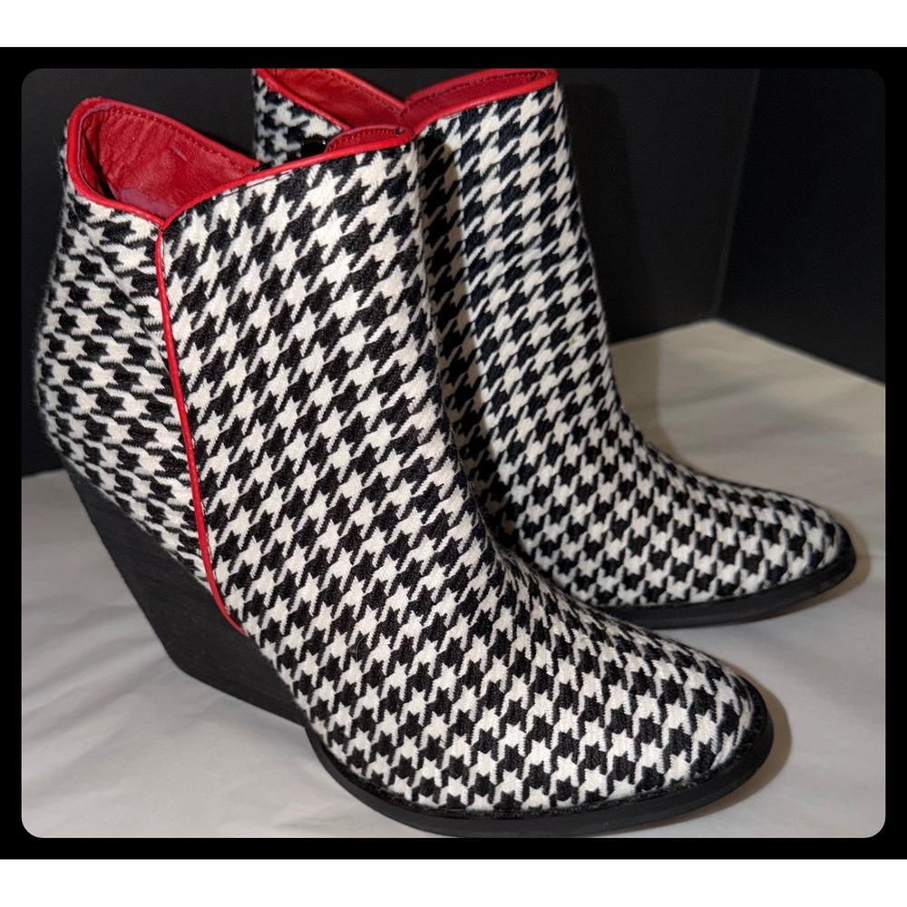 Very Volatile Ankle Wedge Boots Women 7.5 Black White Houndstooth Red Trim Booti